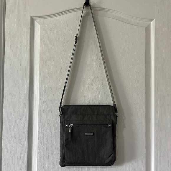 Baggallini Crossbody Purse Go Bagg With RFID Phone Wristlet Grey - Picture 5 of 6
